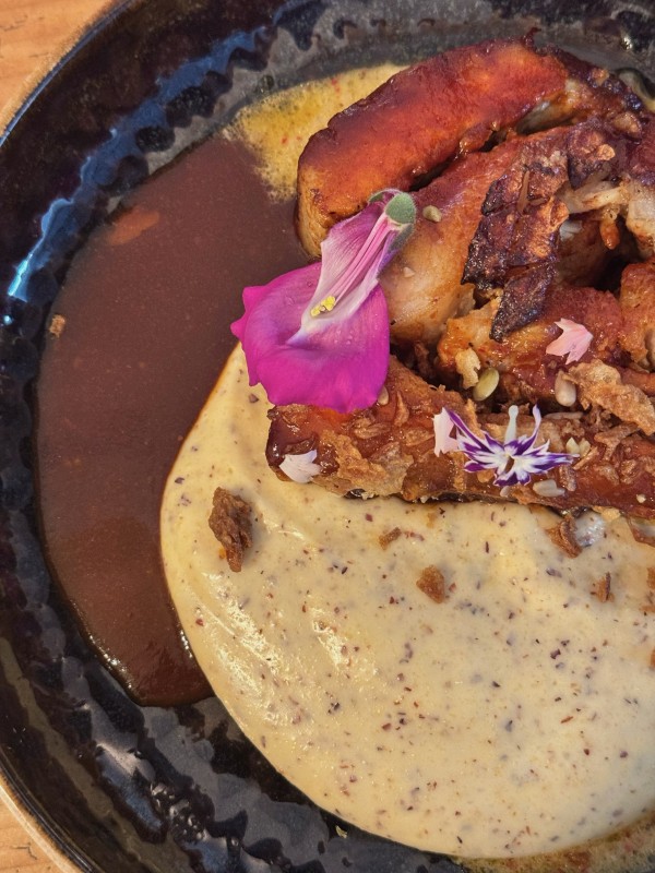 Restaurant-traiteur convivial avec menu unique « Pilote auto » et cuisine maison généreuse à L’Isle-Jourdain