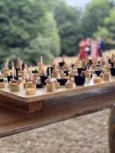 Notre zone d'activité pour ce service Service traiteur avec tournebroche pour événement : sélection de grillades de viande et légumes de saison